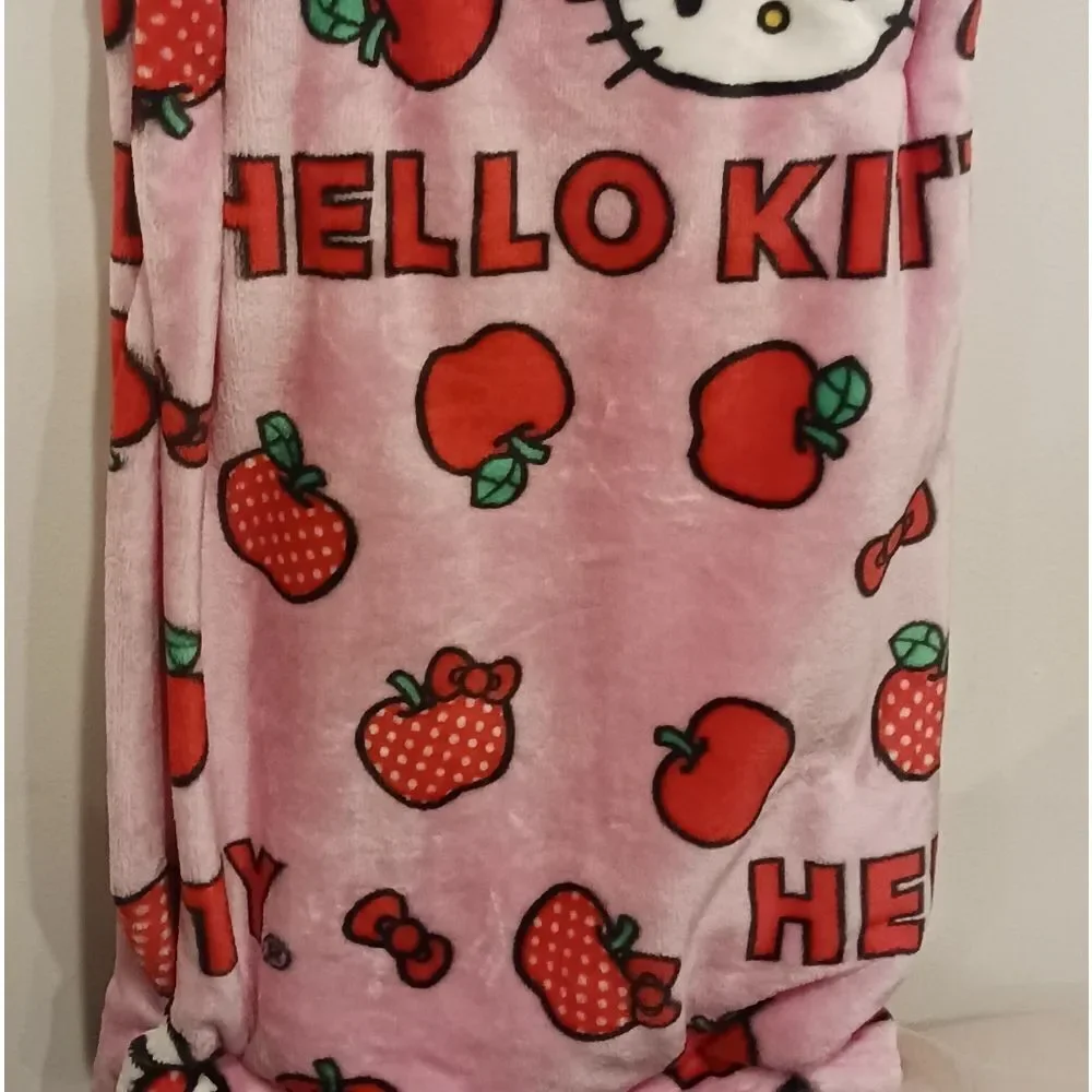 Hello Kitty Pink Throw Blanket with Apples